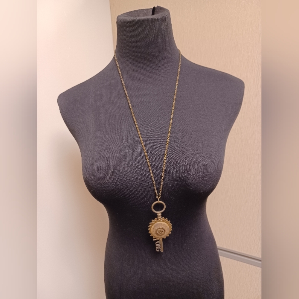 Handmade Antique Bronze Steampunk Key Love Necklace - Picture 1 of 5